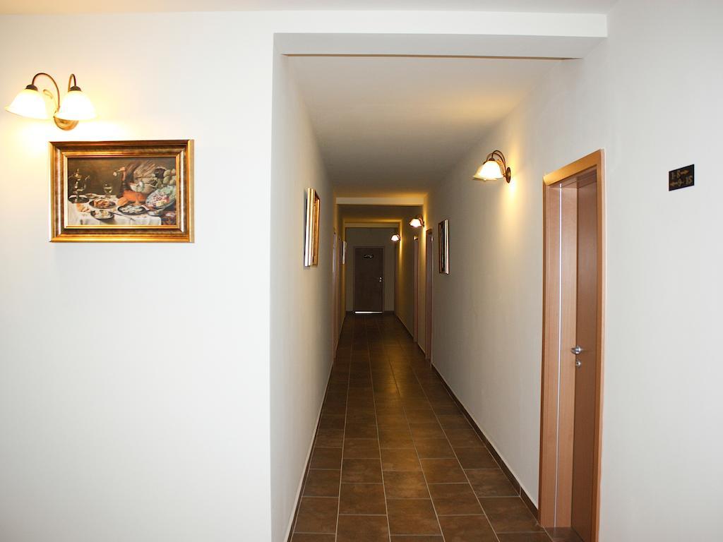 Hotel Dusan Si Fiul Resita Nord 외부 사진